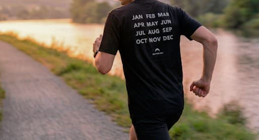 【予約は12/26まで】2026年、自分との約束を1年間守り抜く。「着る誓約書」HINODE Commitment T 2026